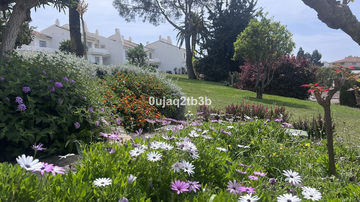 Appartement te koop in Nueva Andalucía | 2 slaapkamers H5468281
