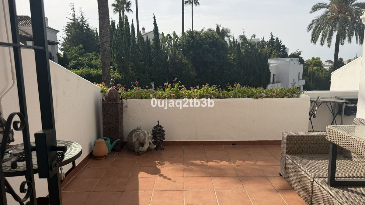 Appartement te koop in Nueva Andalucía | 2 slaapkamers H5468281