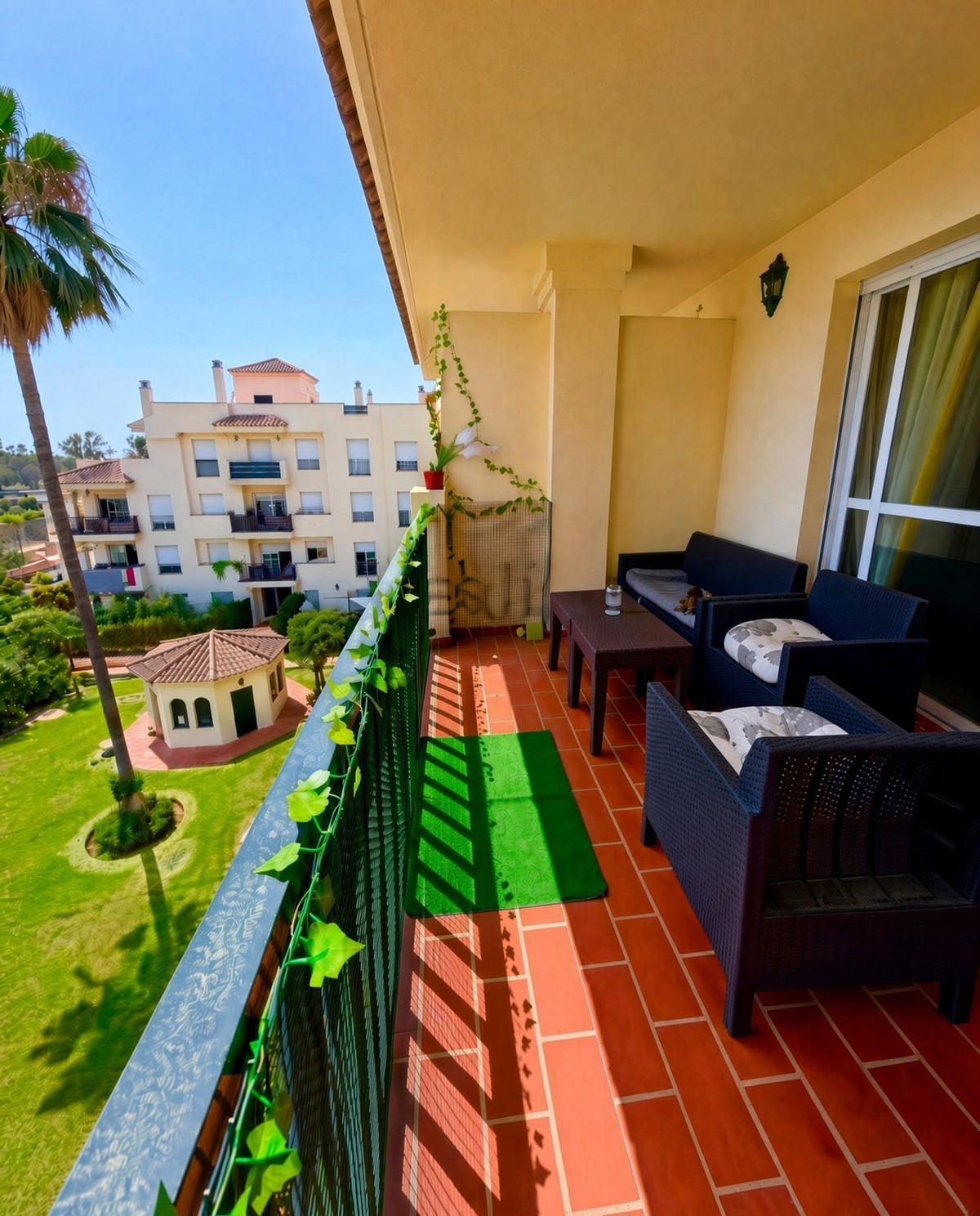 Appartement te koop in Nueva Andalucía | 2 slaapkamers H5468503