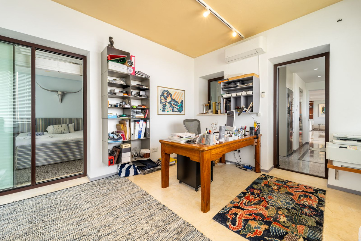 Appartement te koop in Nueva Andalucía | 5 slaapkamers H5470438