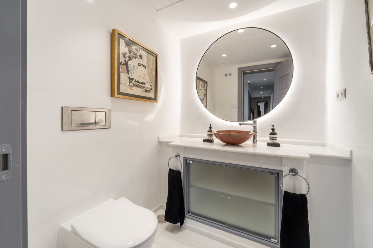 Appartement te koop in Nueva Andalucía | 5 slaapkamers H5470438