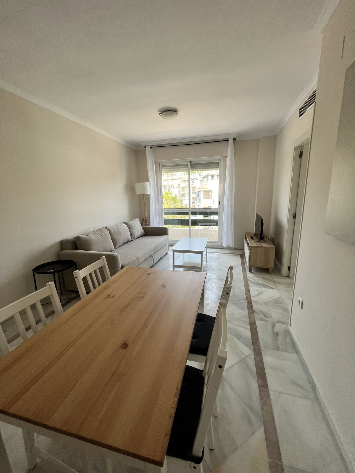 Appartement te koop in Nueva Andalucía | 1 slaapkamers H5471302