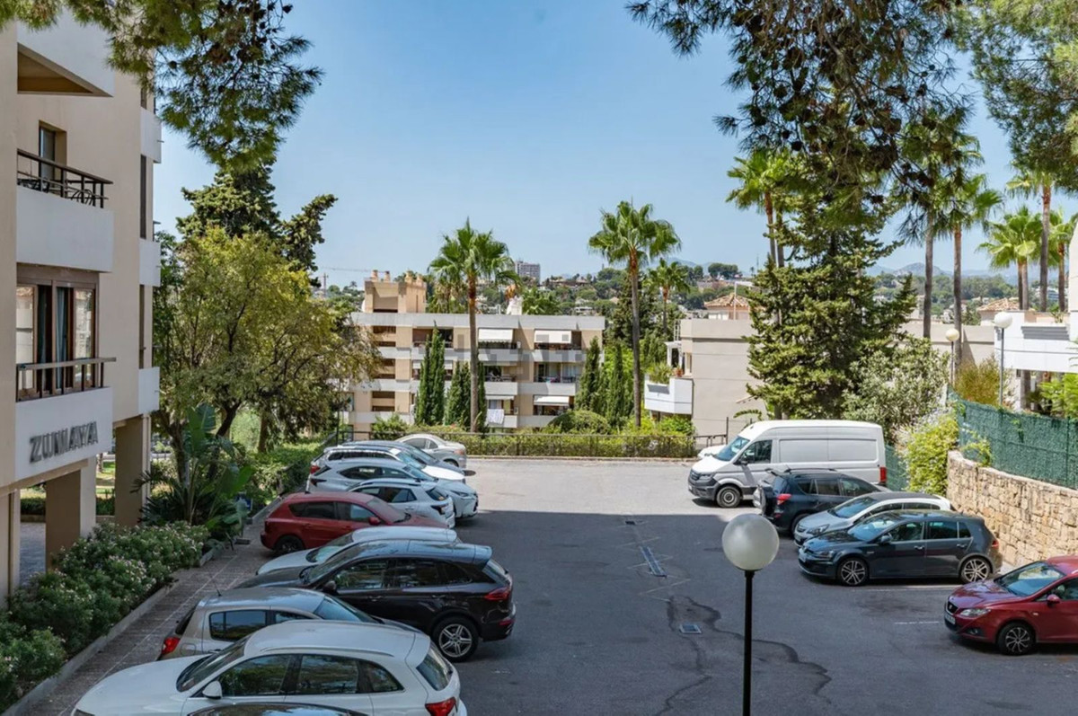 Appartement te koop in Nueva Andalucía | 2 slaapkamers H5471335