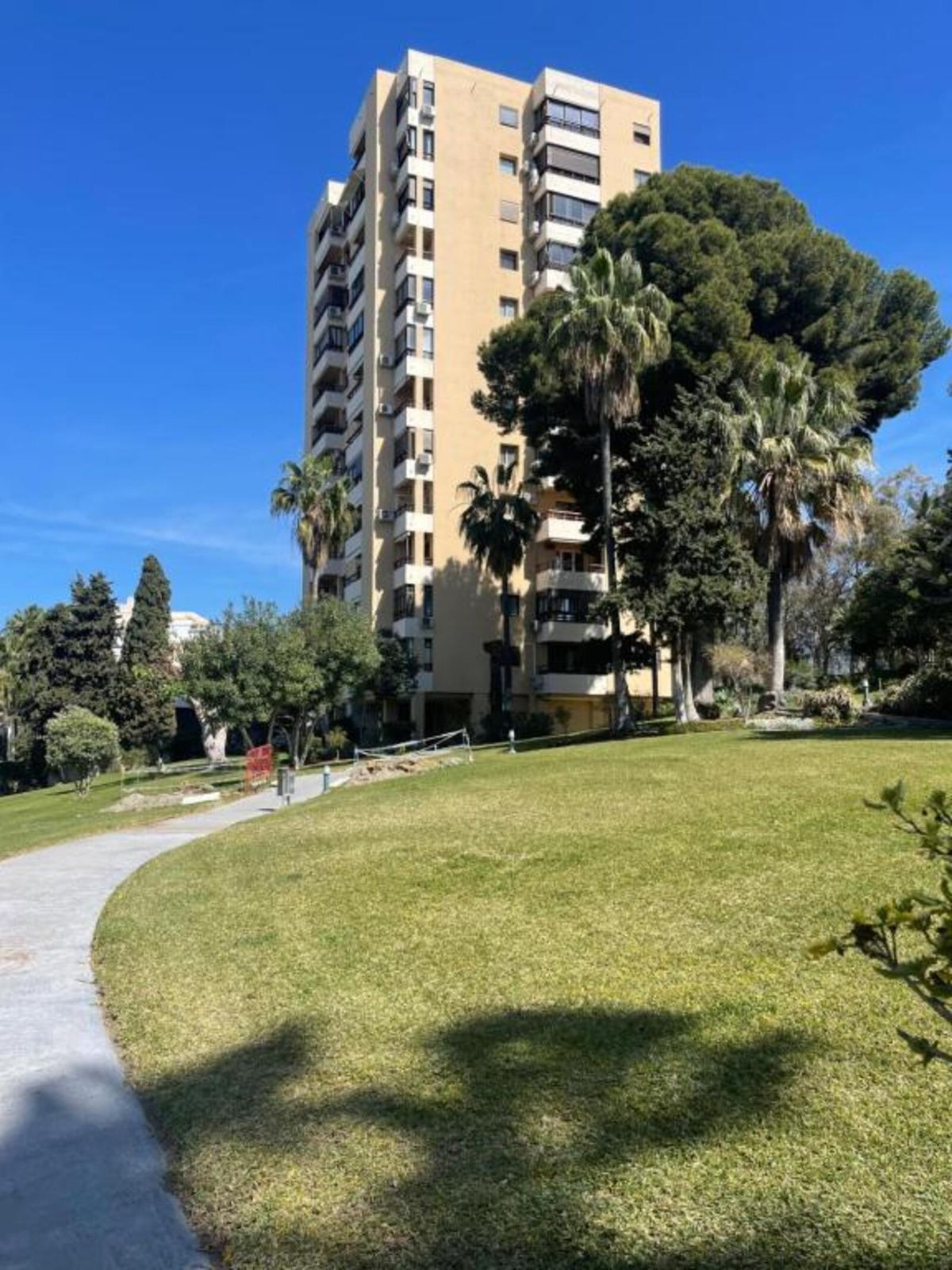 Appartement te koop in Nueva Andalucía | 2 slaapkamers H5471335