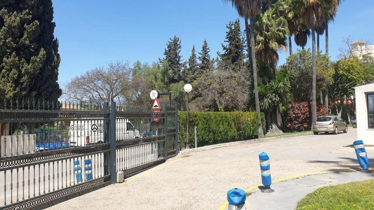 Appartement te koop in Nueva Andalucía | 2 slaapkamers H5471335