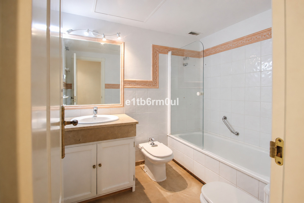 Huis te koop in Nueva Andalucía | 3 slaapkamers H5471512