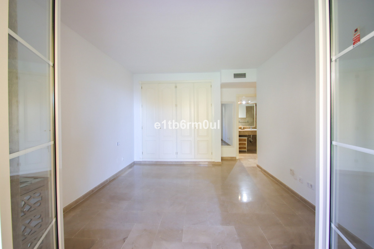 Huis te koop in Nueva Andalucía | 3 slaapkamers H5471512