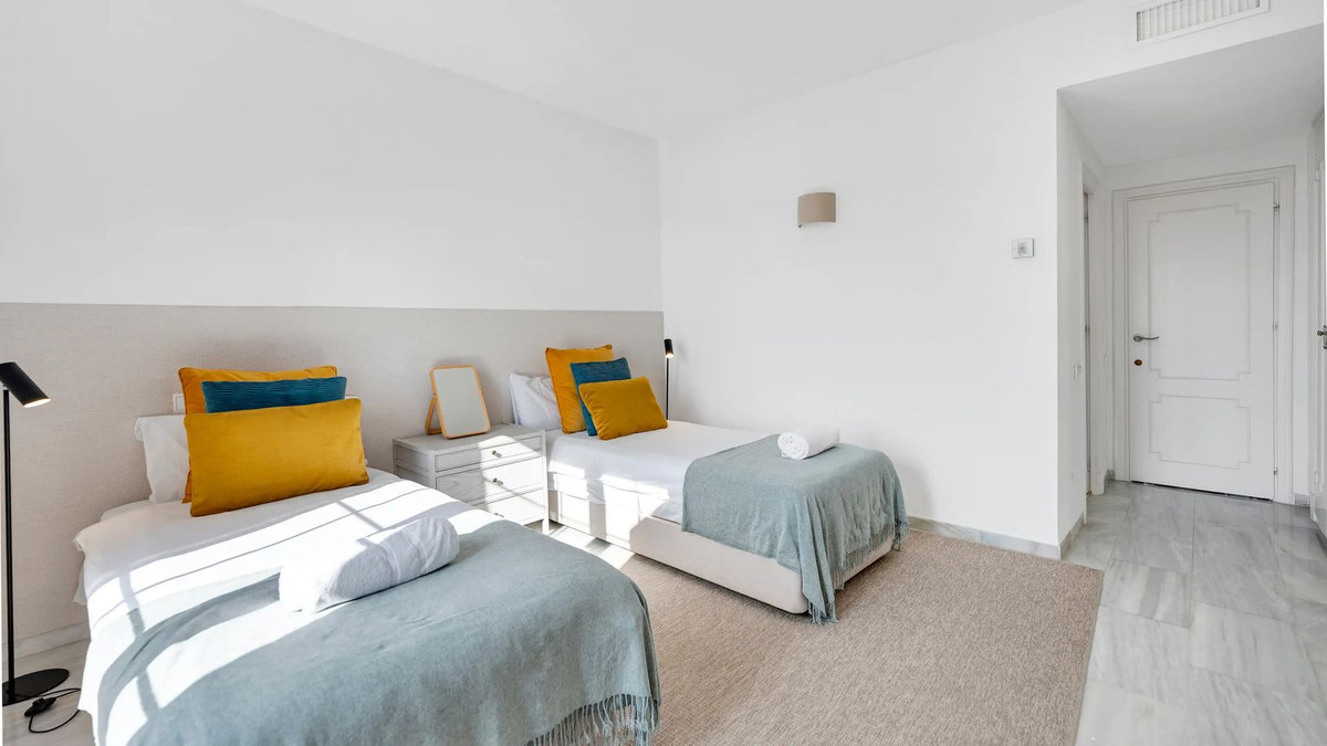Appartement te koop in Nueva Andalucía | 3 slaapkamers H5472022