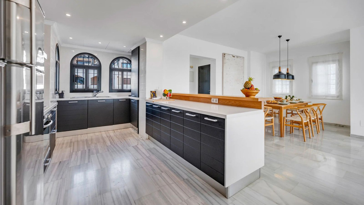 Appartement te koop in Nueva Andalucía | 3 slaapkamers H5472022