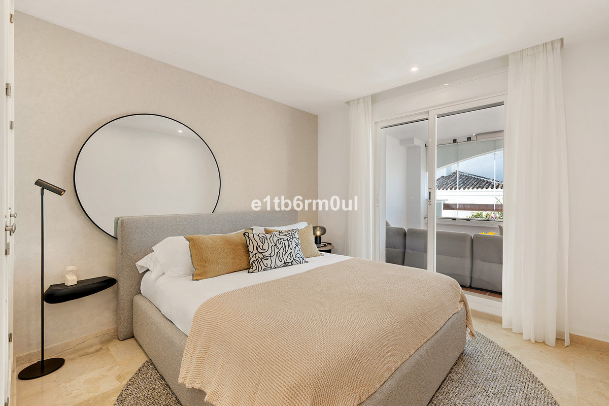Appartement te koop in Nueva Andalucía | 2 slaapkamers H5472628