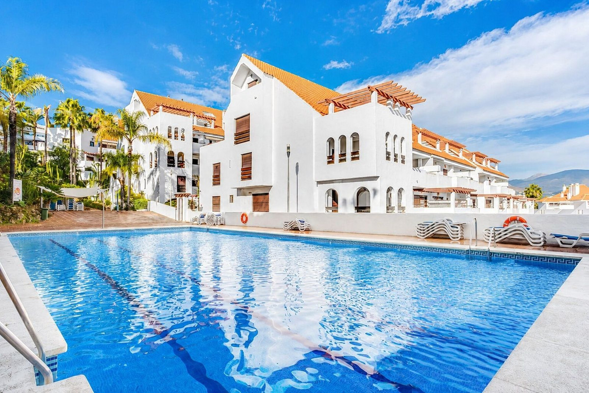 Appartement te koop in Nueva Andalucía | 3 slaapkamers H5473480