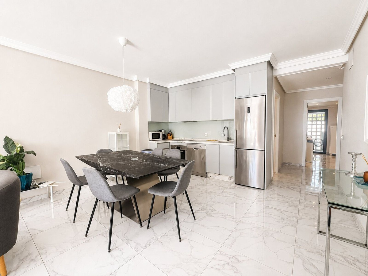 Appartement te koop in Nueva Andalucía | 3 slaapkamers H5473480