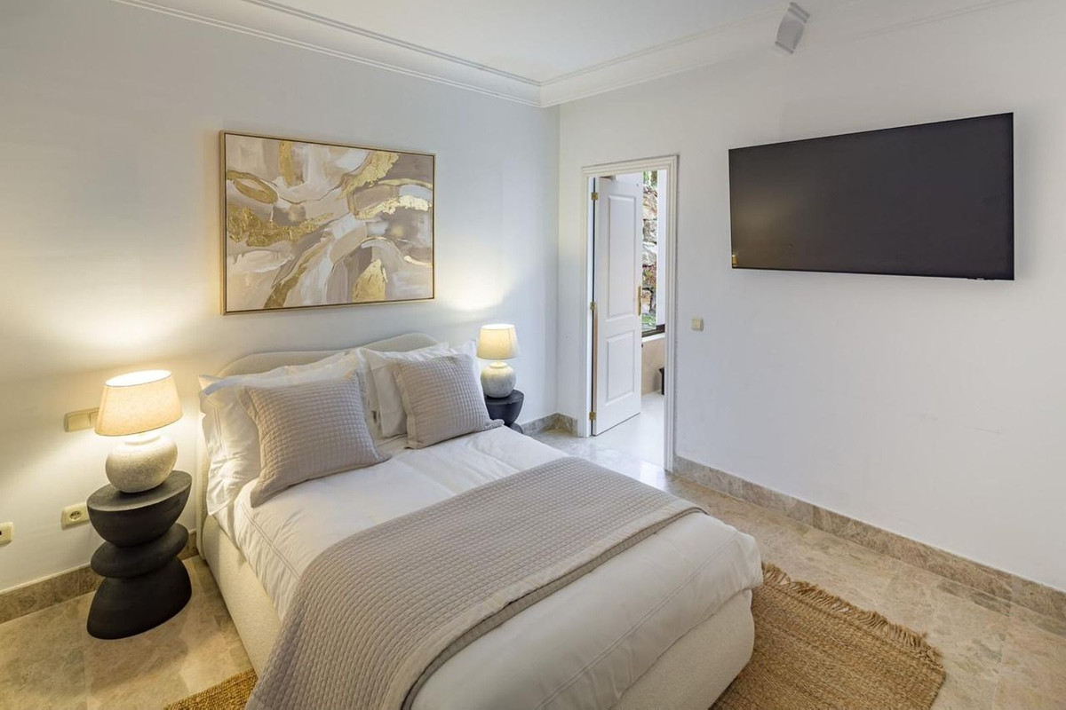 Appartement te koop in Nueva Andalucía | 4 slaapkamers H5477911