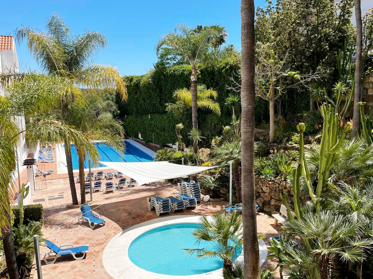 Appartement te koop in Nueva Andalucía | 2 slaapkamers H5480959