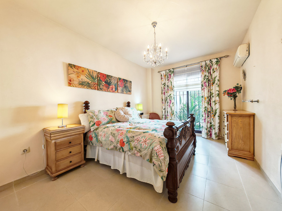Appartement te koop in Nueva Andalucía | 2 slaapkamers H5480959