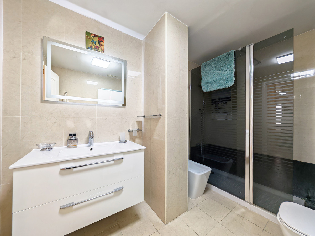 Appartement te koop in Nueva Andalucía | 2 slaapkamers H5480959