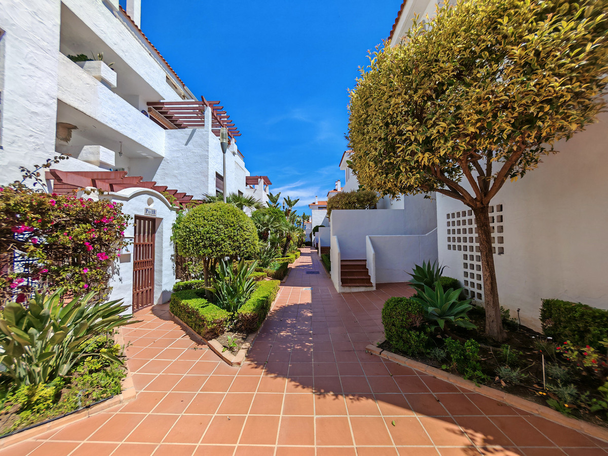 Appartement te koop in Nueva Andalucía | 2 slaapkamers H5480959
