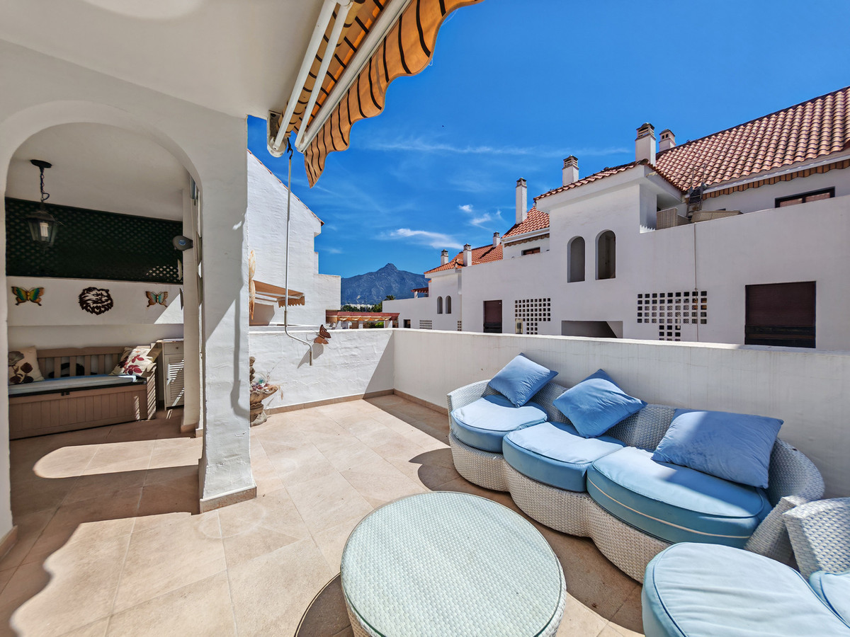Appartement te koop in Nueva Andalucía | 2 slaapkamers H5480959