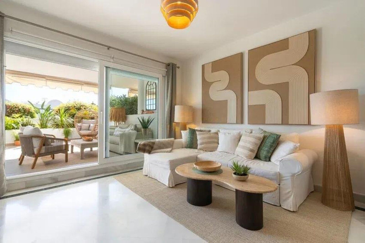Appartement te koop in Nueva Andalucía | 2 slaapkamers H5483491