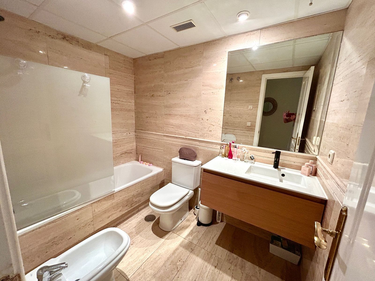 Appartement te koop in Nueva Andalucía | 3 slaapkamers H5486545