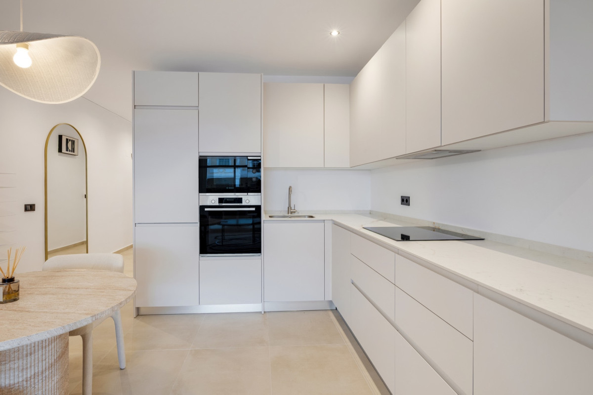 Appartement te koop in Nueva Andalucía | 3 slaapkamers H5486866