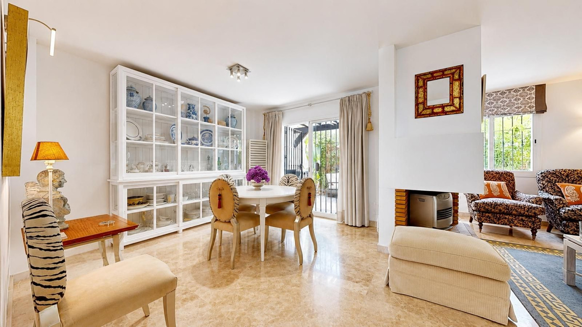 Appartement te koop in Nueva Andalucía | 3 slaapkamers H5487586