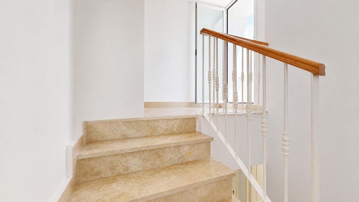 Appartement te koop in Nueva Andalucía | 3 slaapkamers H5487586