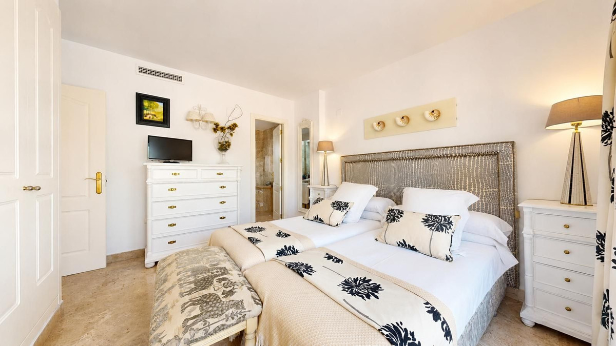 Appartement te koop in Nueva Andalucía | 3 slaapkamers H5487586