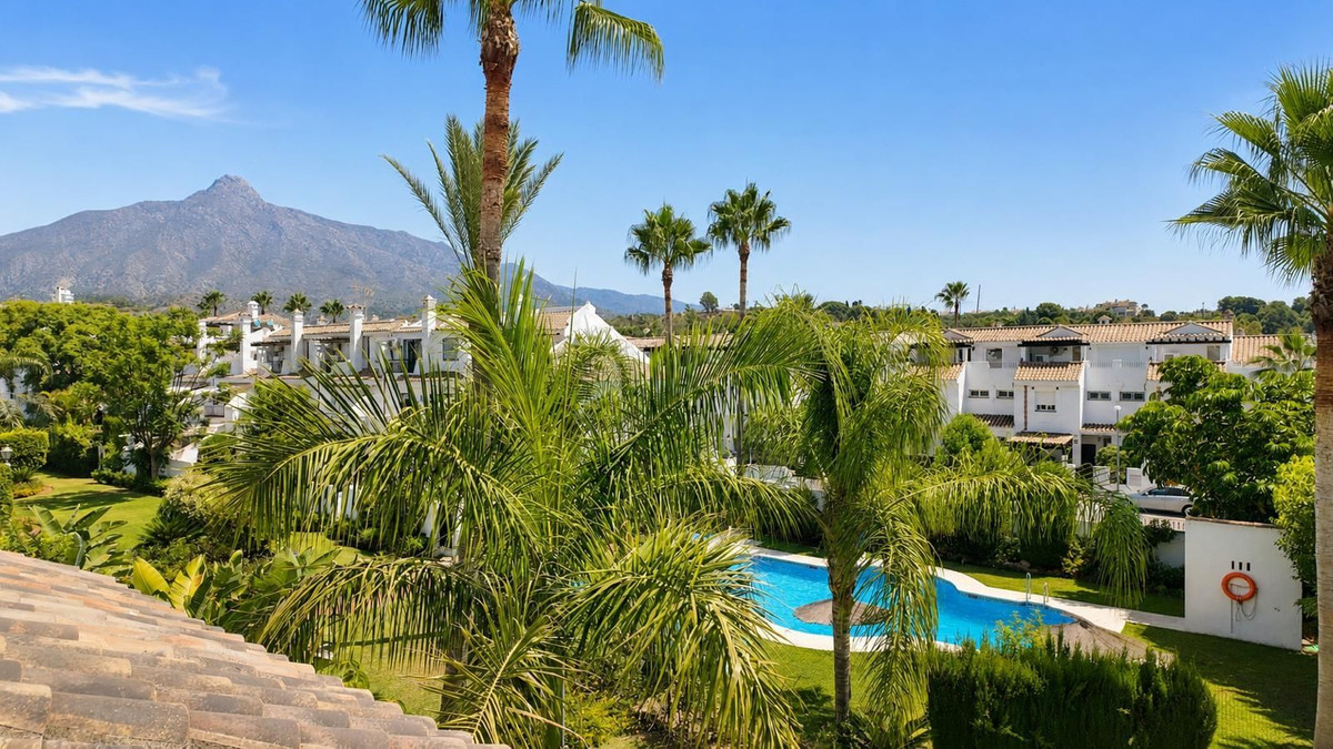 Appartement te koop in Nueva Andalucía | 3 slaapkamers H5487586