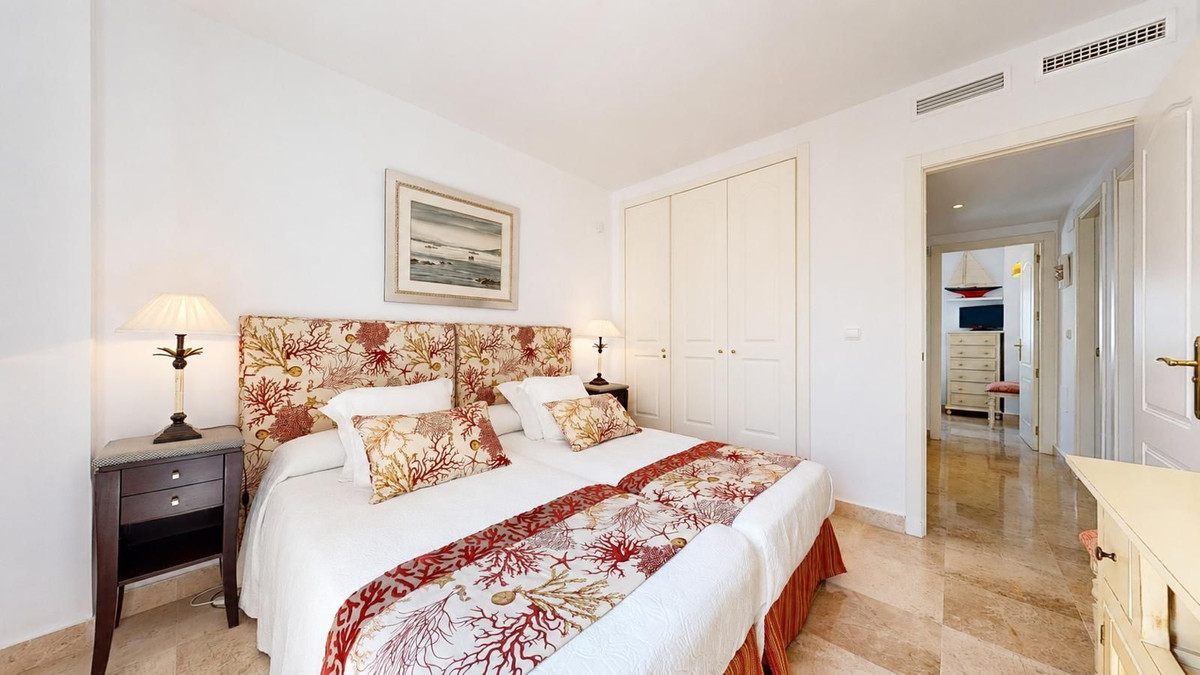 Appartement te koop in Nueva Andalucía | 3 slaapkamers H5487586