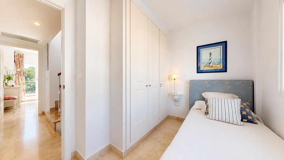 Appartement te koop in Nueva Andalucía | 3 slaapkamers H5487586