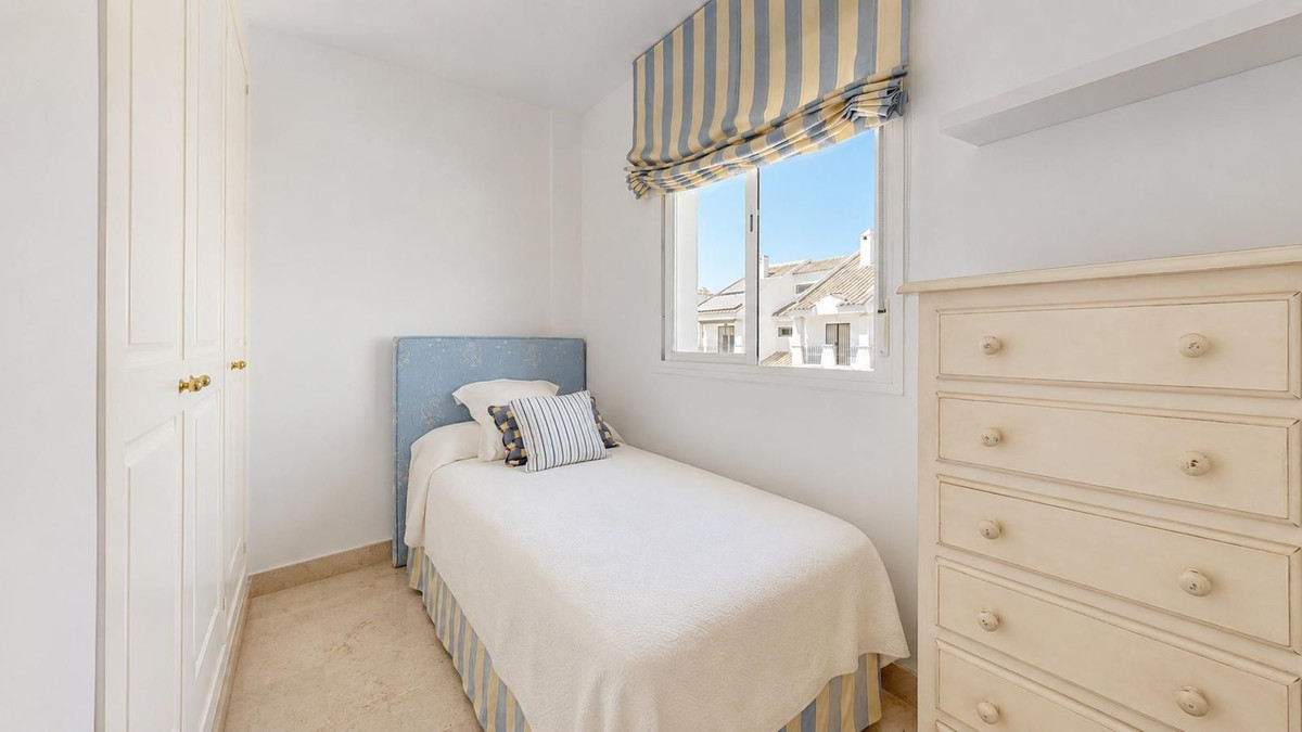 Appartement te koop in Nueva Andalucía | 3 slaapkamers H5487586