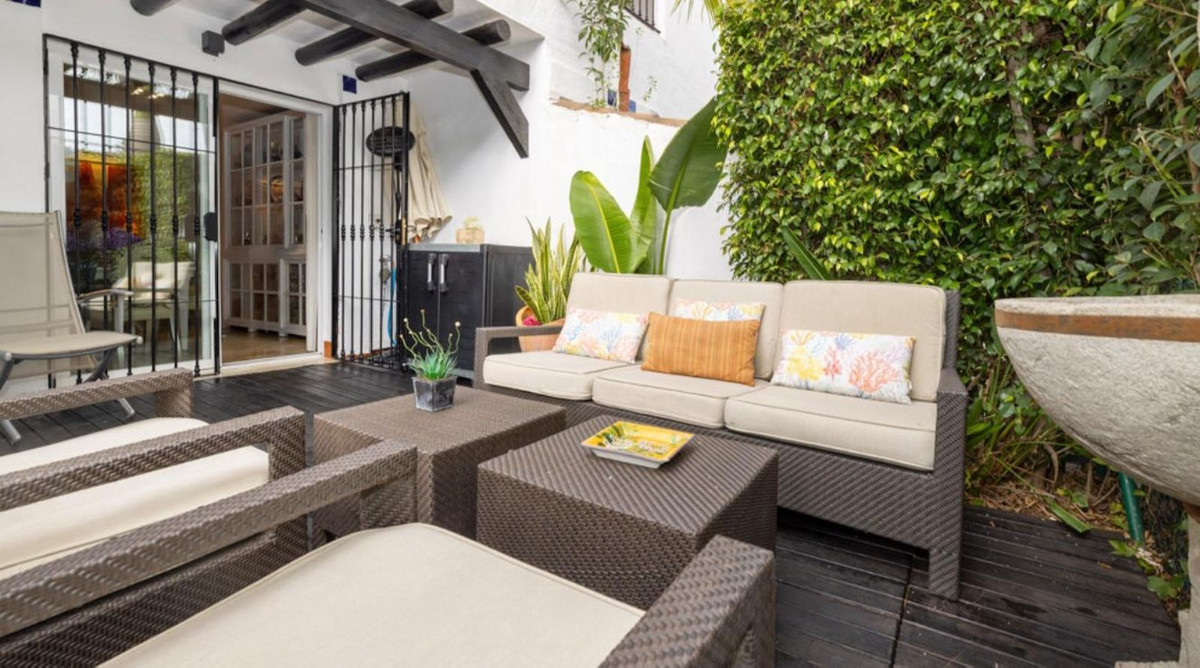 Appartement te koop in Nueva Andalucía | 3 slaapkamers H5487586