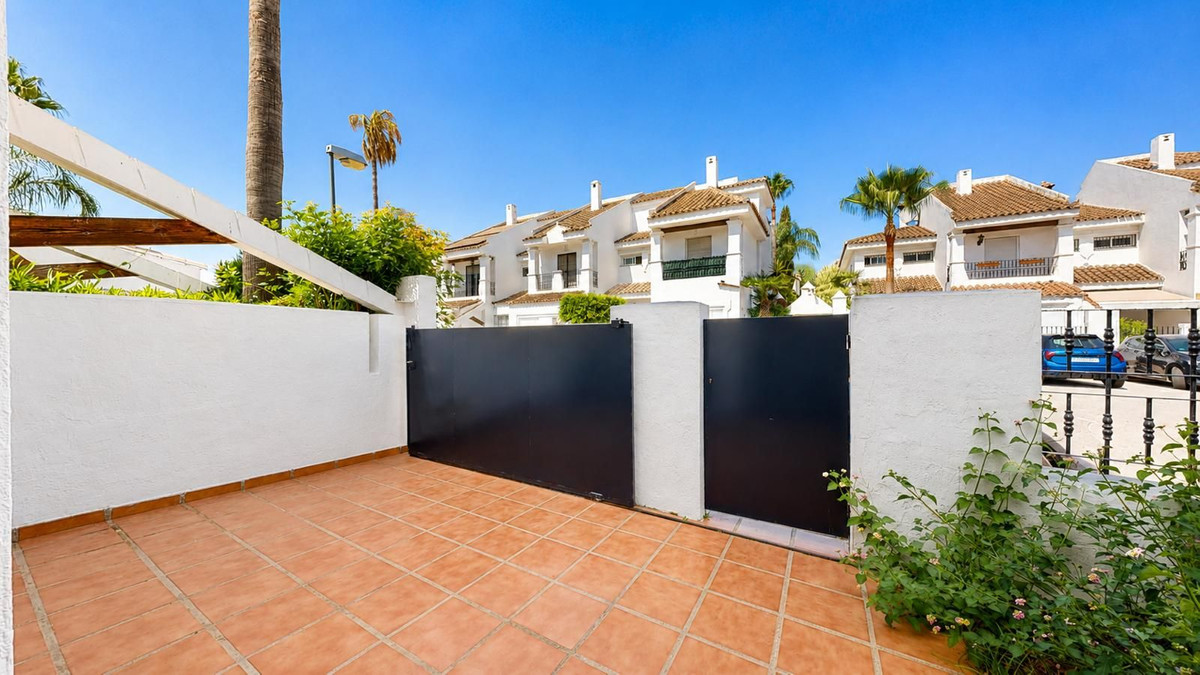 Appartement te koop in Nueva Andalucía | 3 slaapkamers H5487586