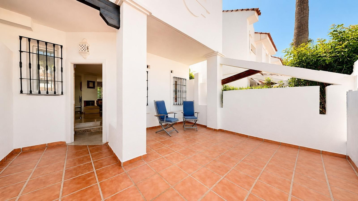Appartement te koop in Nueva Andalucía | 3 slaapkamers H5487586