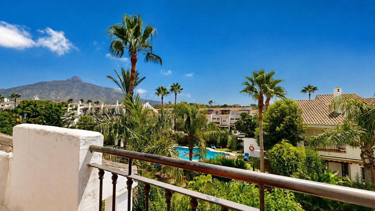 Appartement te koop in Nueva Andalucía | 3 slaapkamers H5487586