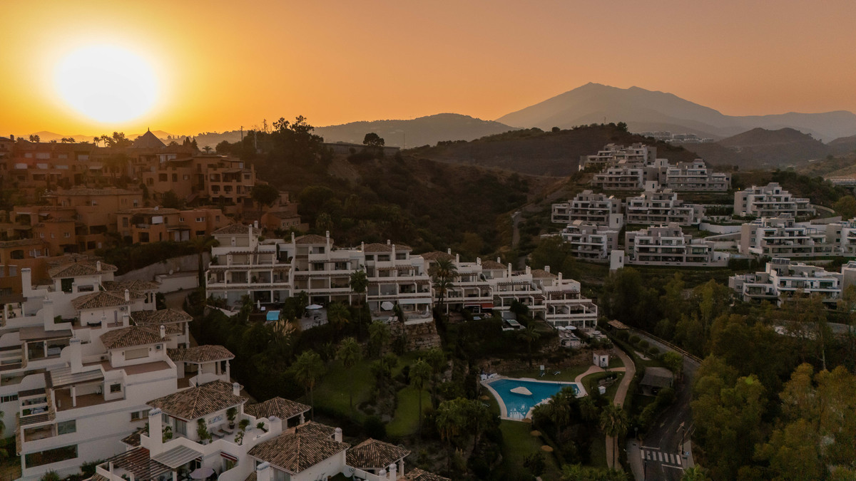 Appartement te koop in Nueva Andalucía | 3 slaapkamers H5488015
