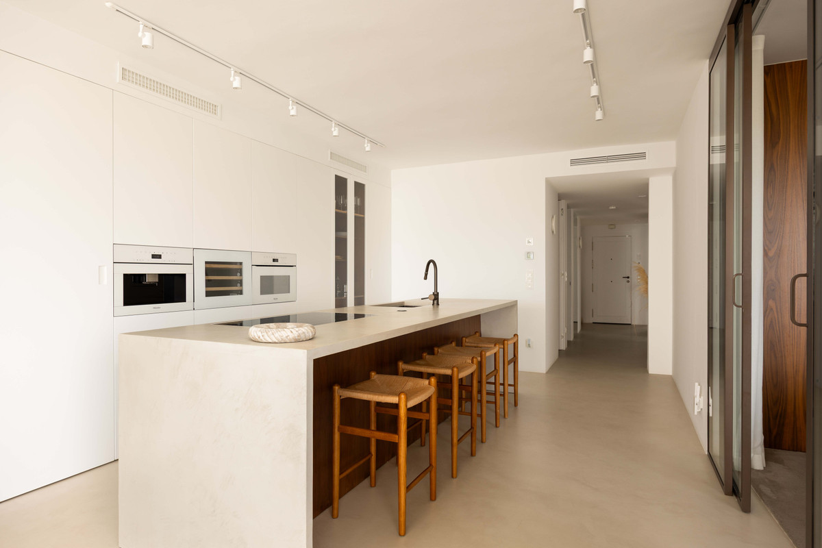 Appartement te koop in Nueva Andalucía | 3 slaapkamers H5488015