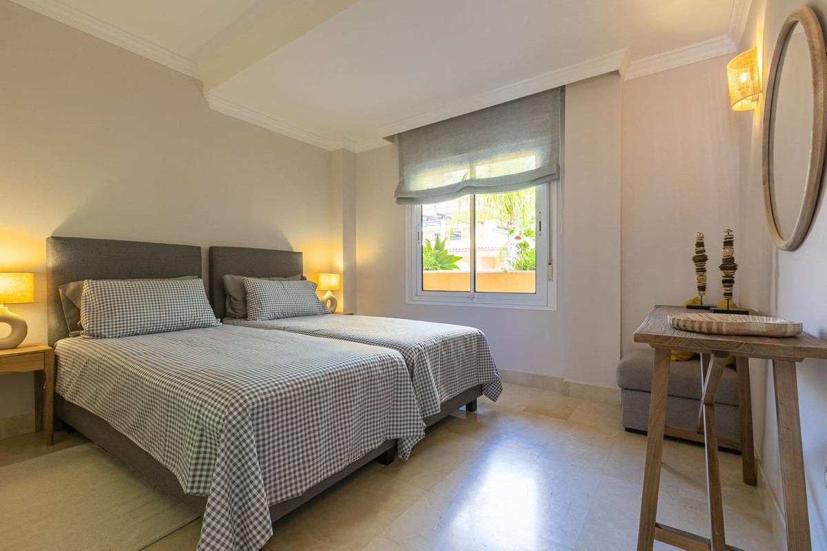 Appartement te koop in Nueva Andalucía | 2 slaapkamers H5488369