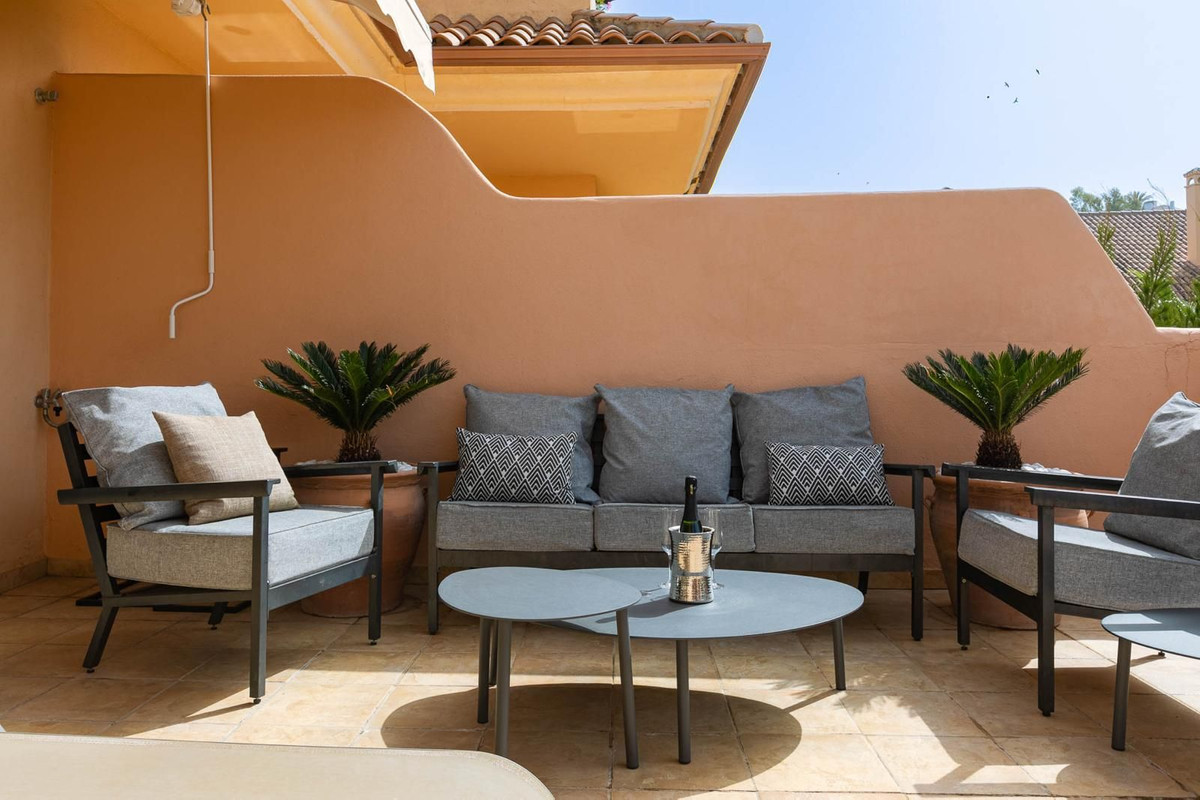 Appartement te koop in Nueva Andalucía | 2 slaapkamers H5488369
