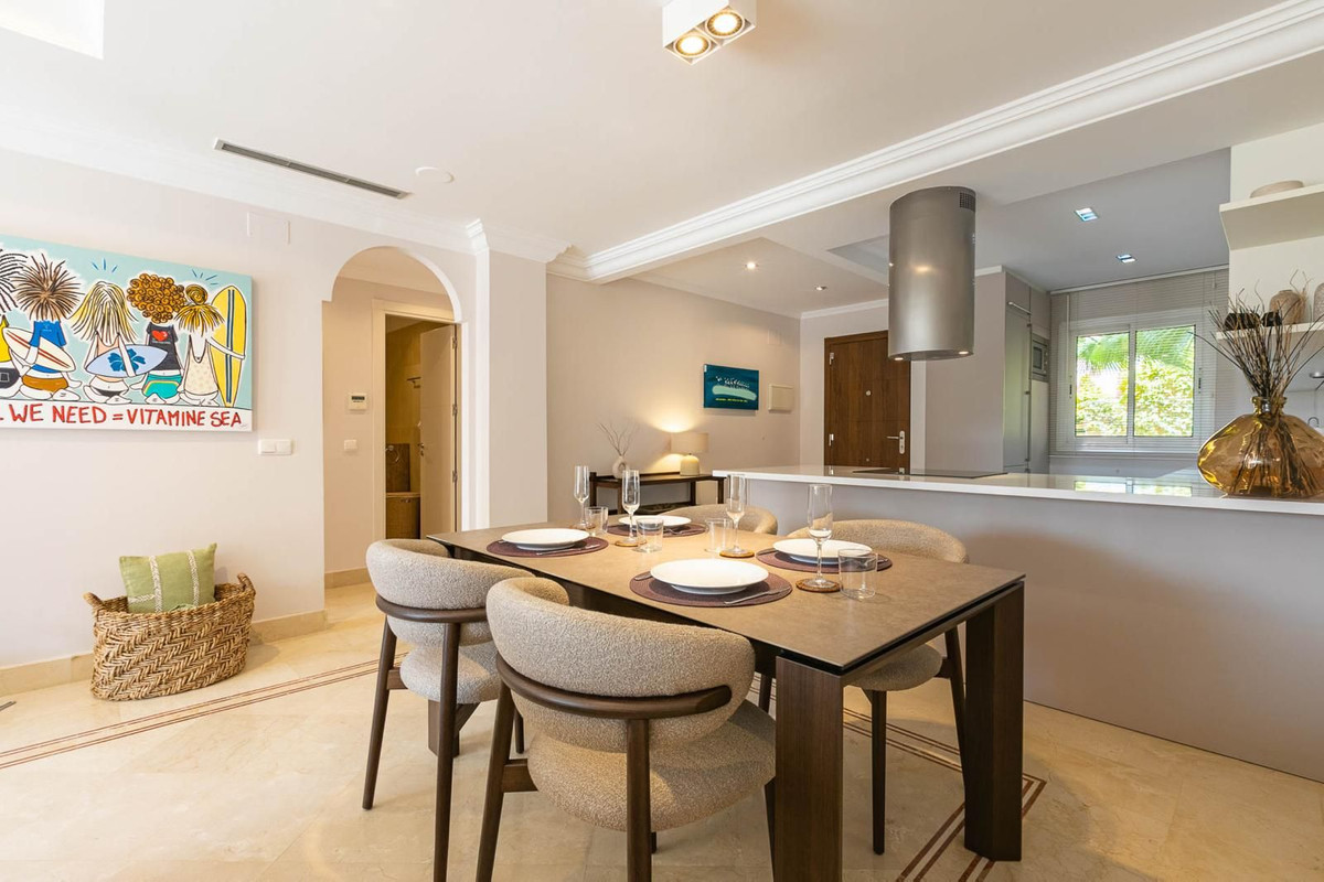 Appartement te koop in Nueva Andalucía | 2 slaapkamers H5488369