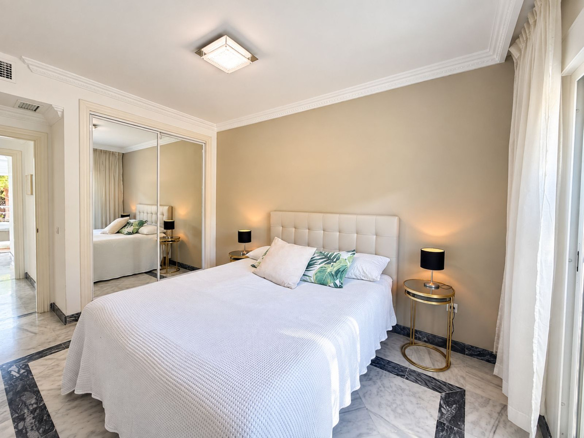 Appartement te koop in Nueva Andalucía | 2 slaapkamers H5491285