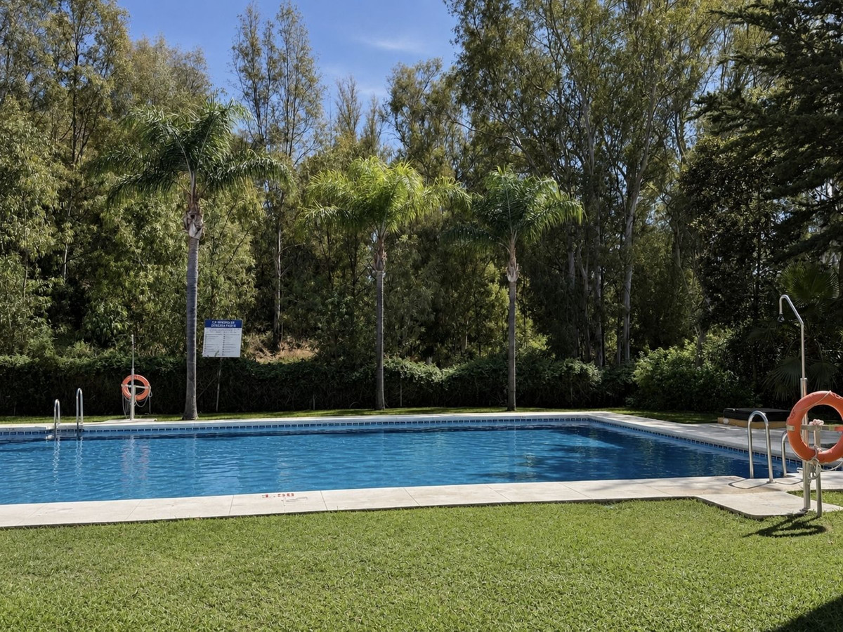 Appartement te koop in Nueva Andalucía | 2 slaapkamers H5491285