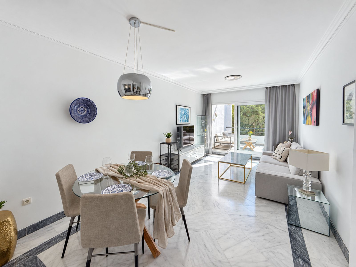 Appartement te koop in Nueva Andalucía | 2 slaapkamers H5491285