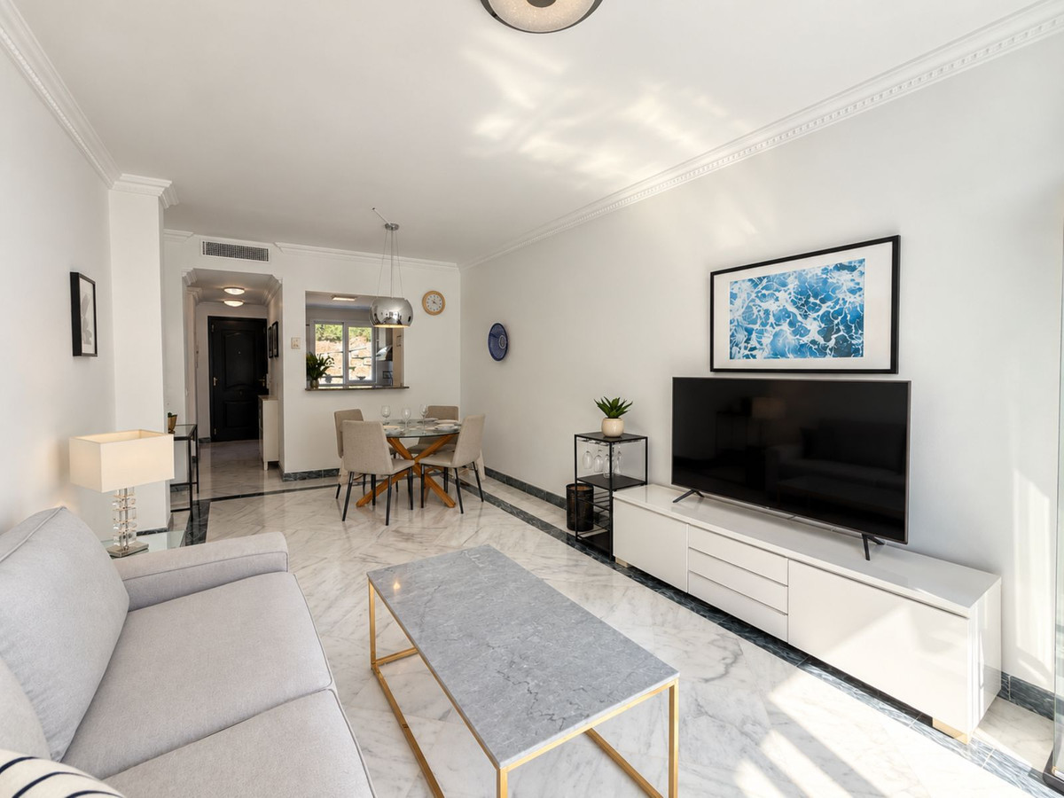 Appartement te koop in Nueva Andalucía | 2 slaapkamers H5491285