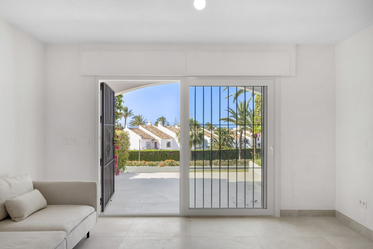 Appartement te koop in Nueva Andalucía | 3 slaapkamers H5492299