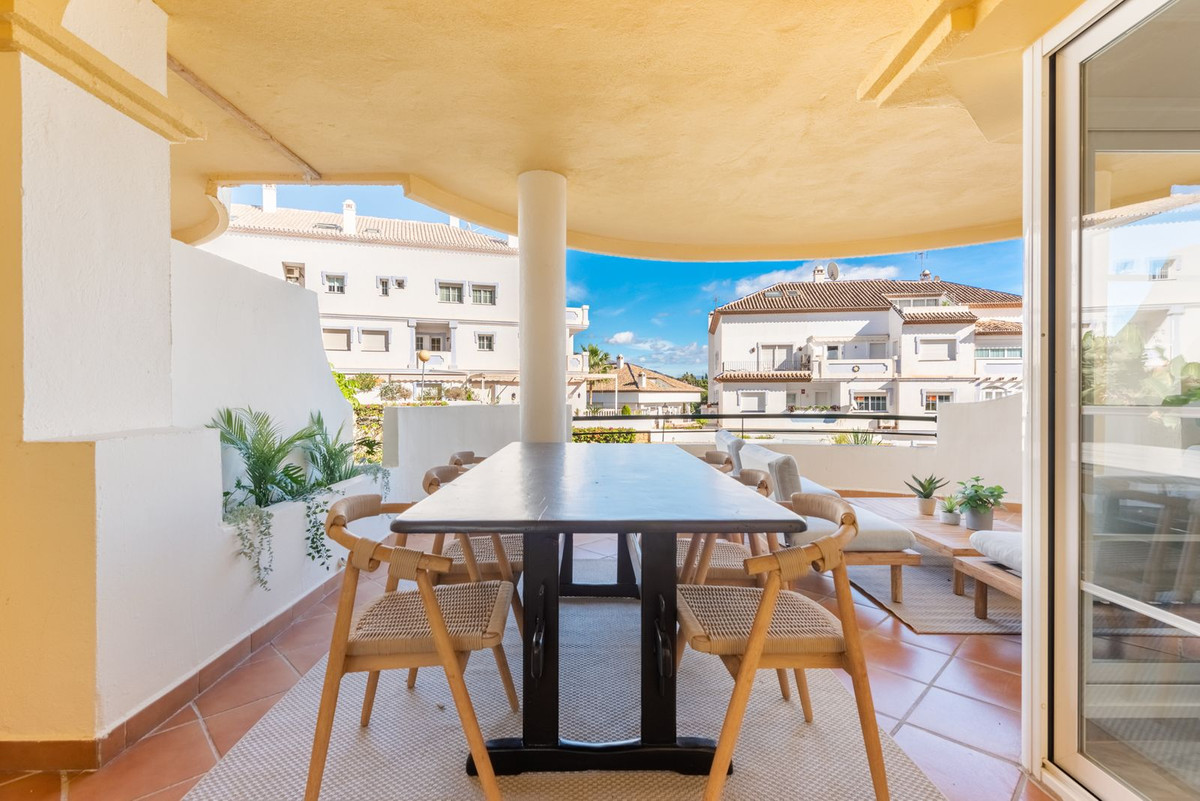 Appartement te koop in Nueva Andalucía | 3 slaapkamers H5493982