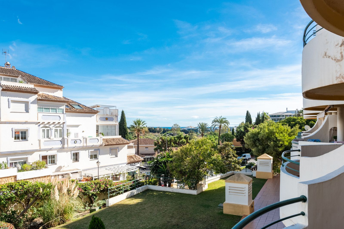 Appartement te koop in Nueva Andalucía | 3 slaapkamers H5493982
