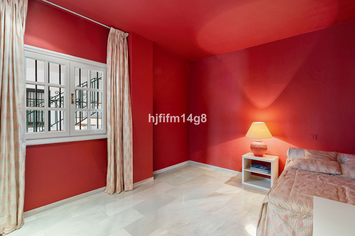 Appartement te koop in Nueva Andalucía | 2 slaapkamers H5494531