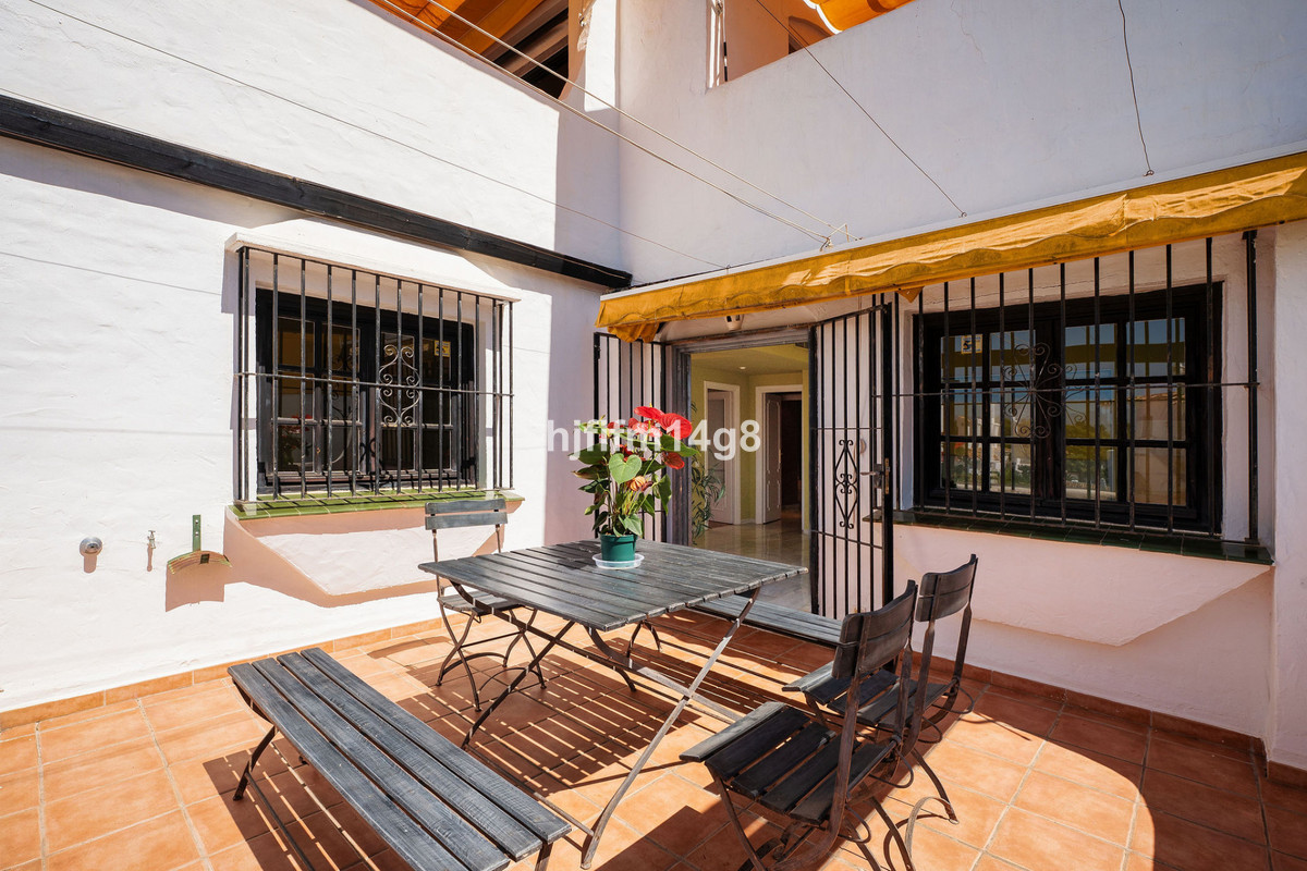 Appartement te koop in Nueva Andalucía | 2 slaapkamers H5494531